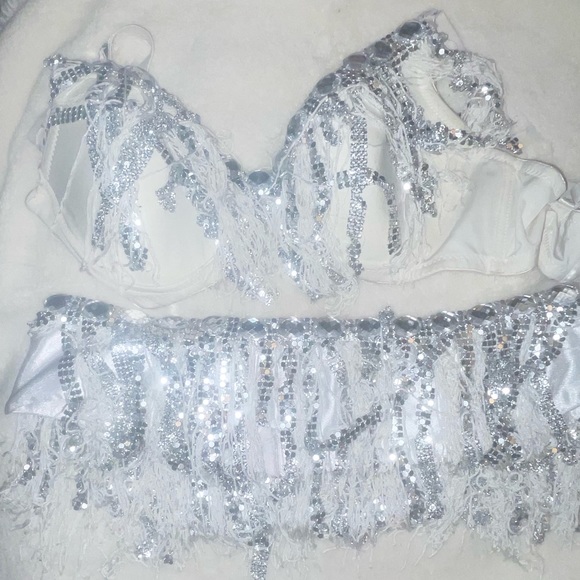 Exotic wear new!! L/XL TOP, M/L BOTTOM - Picture 3 of 11